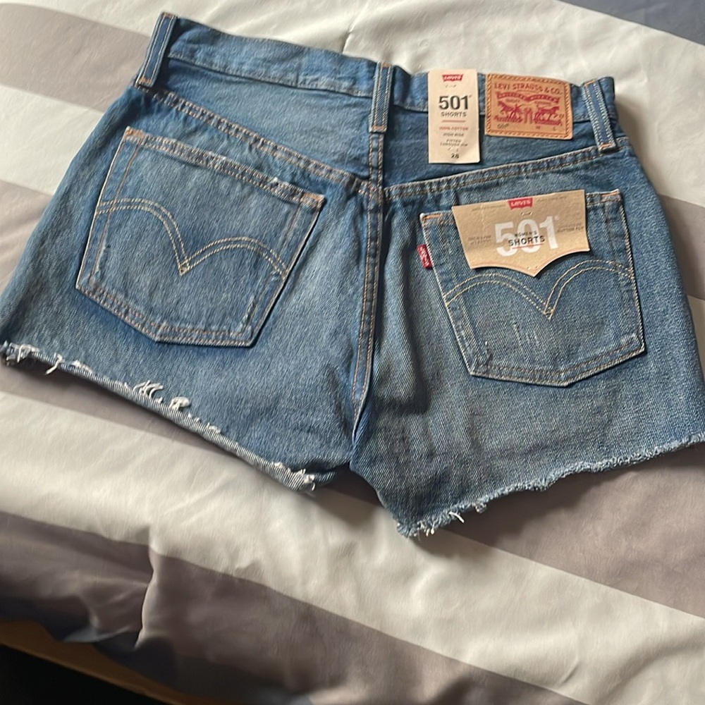 COPY - Woman 501 shorts high rise Levi’s - Picture 2 of 3